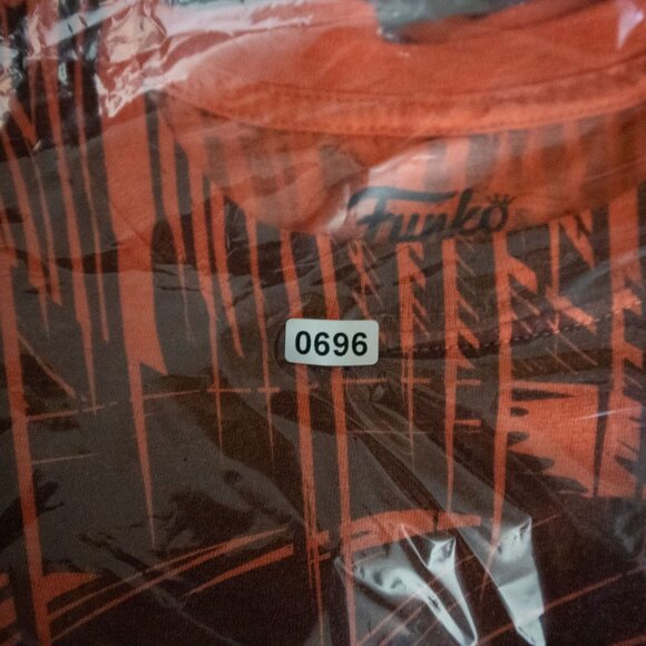 Overwatch Blizzard Funko Pop Chaser Tee Mens Medium - Picture 8 of 8